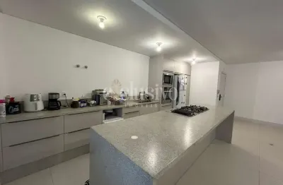 Apartamento com 3 quartos à venda na rua afonso pena, 532, estreito, florianópolis por r$ 1.750.000