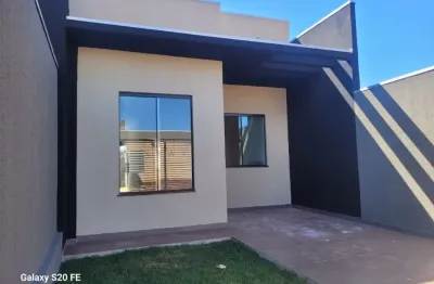 Linda casa geminada no jardim padovani região norte de londrina-pr