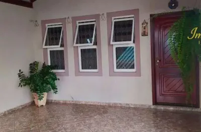 Casa com 3 quartos à venda na Rua Júlio Prestes de Albuquerque, Vila Jacobucci, São Carlos
