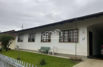 Oportunidade! excelente casa com suíte e churrasqueira no barro glória