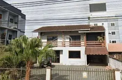 Sobrado espetacular no aventureiro com 4 dormitórios e ampla área de lazer