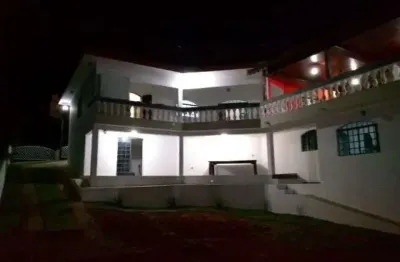 Casa em condomínio fechado com 3 quartos à venda no Centro, Igaratá 
