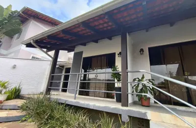 Vendo casa ampla e versátil com potencial para kitnets - bairro tribess, blumenau/sc