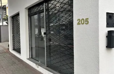 Alugo sala comercial ampla com 260m² - no centro de blumenau