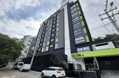 Alugo loft moderno com vaga de garagem - no centro de blumenau