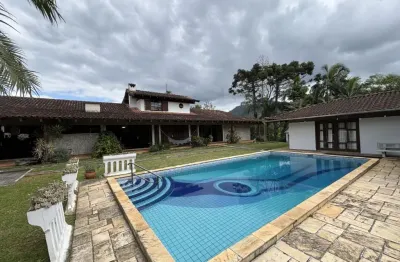Aluguel de casa alto padrão mobiliada – centro de pomerode (sc)