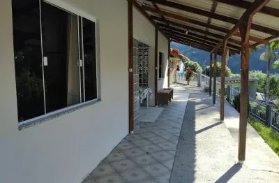Alugo casa mobiliada com 02 dormitórios - bairro progresso