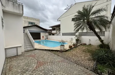 Casa com 3 quartos para alugar na Rua Cecilia Joana Schneider Krauss, 1, Sete de Setembro, Gaspar