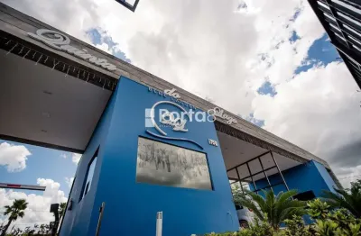 Elegância e Conforto no Condomínio Quinta Lago: Sua Nova Casa com Piscina e Área Gourmet.