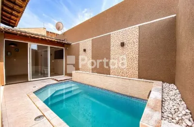 Casa à venda na Vila Esplanada com 3 quartos, suíte, piscina e espaço gourmet - perfeita para sua família.