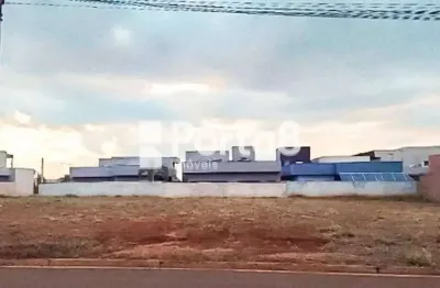 Terreno em Condomínio Residencial Maria Júlia, 253 m², Próximo à Piscina e ao Lazer