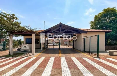 Casa à Venda no Giardino II com Piscina Privativa, Próxima a Região dos Damhas.