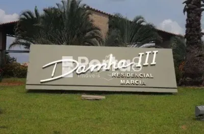 Casa com 3 Suítes e Piscina para Venda e Locação no Damha III - Próxima à Represa Municipal.