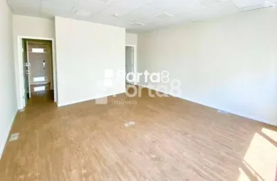 Sala Comercial no Plaza Capital, Próximo ao Shopping e Rodovias - Ideal para o Seu Negócio.
