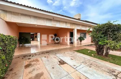 Casa Comercial Ampla para Locação na Zona Sul - Próximo ao Rio Preto Shopping.