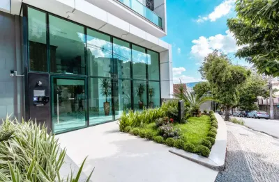 Apartamento à venda mobiliado com 2 quartos (suíte) varanda gourmet 2 vagas no bom pastor - juiz de fora - mg