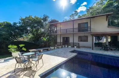 Casa luxo a venda com churraqueira e piscina no aeroporto novo horizonte juiz de fora - mg