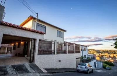 Casa 4 quartos com piscina e churrasqueira próximo ao bom pastor juiz de fora mg