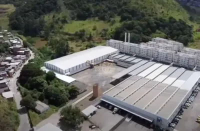 Galpão logístico para locação com possibilidade de doca, em juiz de fora, com 5000m² .
