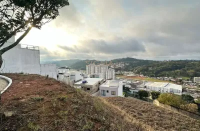 Lote/terreno à venda exclusivo no condomínio via do sol , juiz de fora – vista privilegiada!