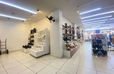 Loja ampla para locação na avenida getúlio vargas centro de juiz de fora mg