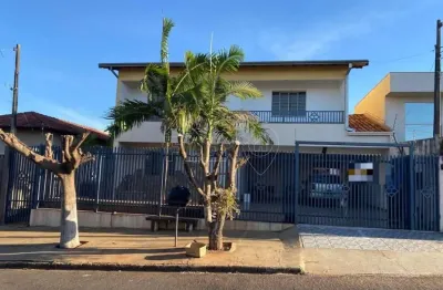 Casa à venda no Jardim Morumbi, Cambé 