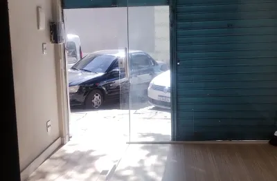 Oportunidade única, loja comercial 2 andares, independente, no coração do jabour