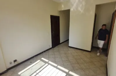 Apartamento de 2 quartos com dependência à venda ao lado da rodoviária de niterói