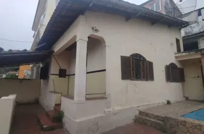 **oportunidade no fonseca – casa com piscina e excelente localização!**