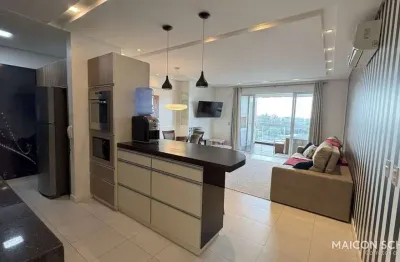 Apartamento 2 dorm. sendo 1 suíte1, mobiliado e decorado, praia do santinho, florianópolis/sc.