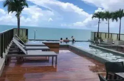 Flat mobiliado beira mar com vista mar no bairro de manaira