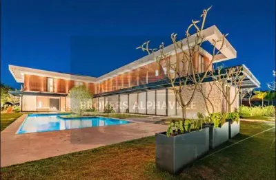 Casa de condomínio com 7 quartos e 10 banheiros à venda, 1000 m²