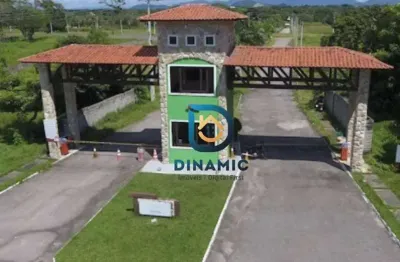 Situado em Aquiraz, menos de cinco minutos do centro do Eusébio, possuí uma grande área de lazer que irá agradar a todos da sua família. Localizado na