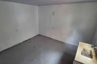 Kitnet / Stúdio para alugar na Estrada Portão Honda, Jardim Revista, Suzano