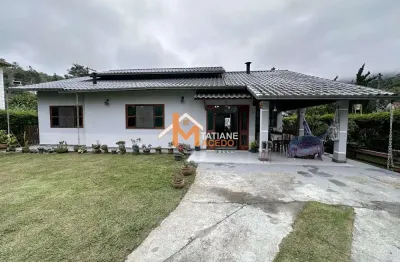 Casa com 3 quartos à venda na avenida das hortênsias, albuquerque, teresópolis, 118 m2 por r$ 890.000
