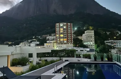 Apartamento à venda com 2 quartos no jardim botânico juntinho a lagoa.