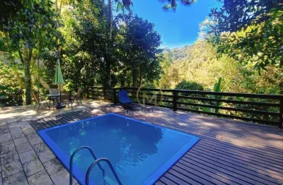 Casa em condomínio fechado com 2 quartos à venda na Rua Carvalho Júnior, Corrêas, Petrópolis