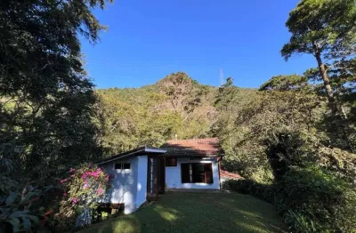 Chalé de montanha em meio à natureza – reserva floresta