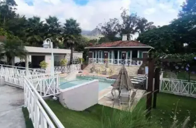 ?? excelente apartamento em corrêas – andar alto privacidade e conforto