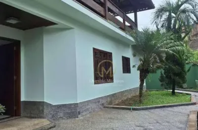 Casa com 4 quartos para alugar na Rua Raul Veiga, Quitandinha, Petrópolis