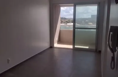 Lindo apartamento disponível para locação em jaguaribe, a poucos metros da praia