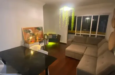 Vendo excelente apartamento na graça de três quartos, em uma ótima localização.