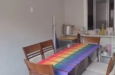 Vendo casa de 3 quartos com cobertura na vila laura, ótima oportunidade!