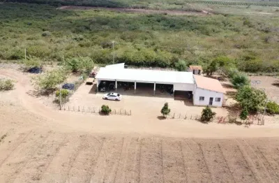 Fazendo com 50 hectares estrutura e rica em água desmatada