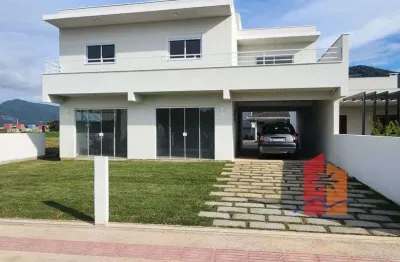 Casa nova 2 pavimentos com 2 lojas comerciais térreas – garopaba/sc