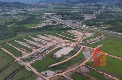 Lote de 200m² à venda no loteamento vivenda pescaria brava