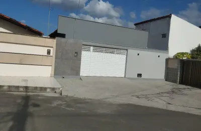 Vrnda excelente casa de condomínio com 8 casas, no parque universitário