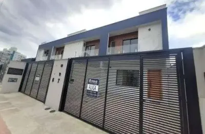 Casa com 2 quartos para alugar na Rua Max Schwoelk, 187, Anita Garibaldi, Joinville