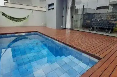 Casa com 3 quartos para alugar na Rua Guilherme Zilmann, 186, Vila Nova, Joinville