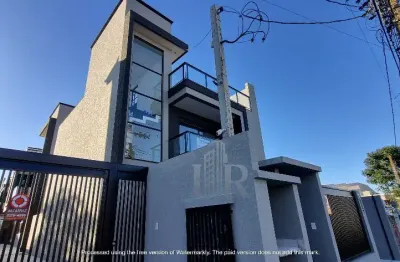 Lindo,  sobrado de frente para rua a venda no hauer!
